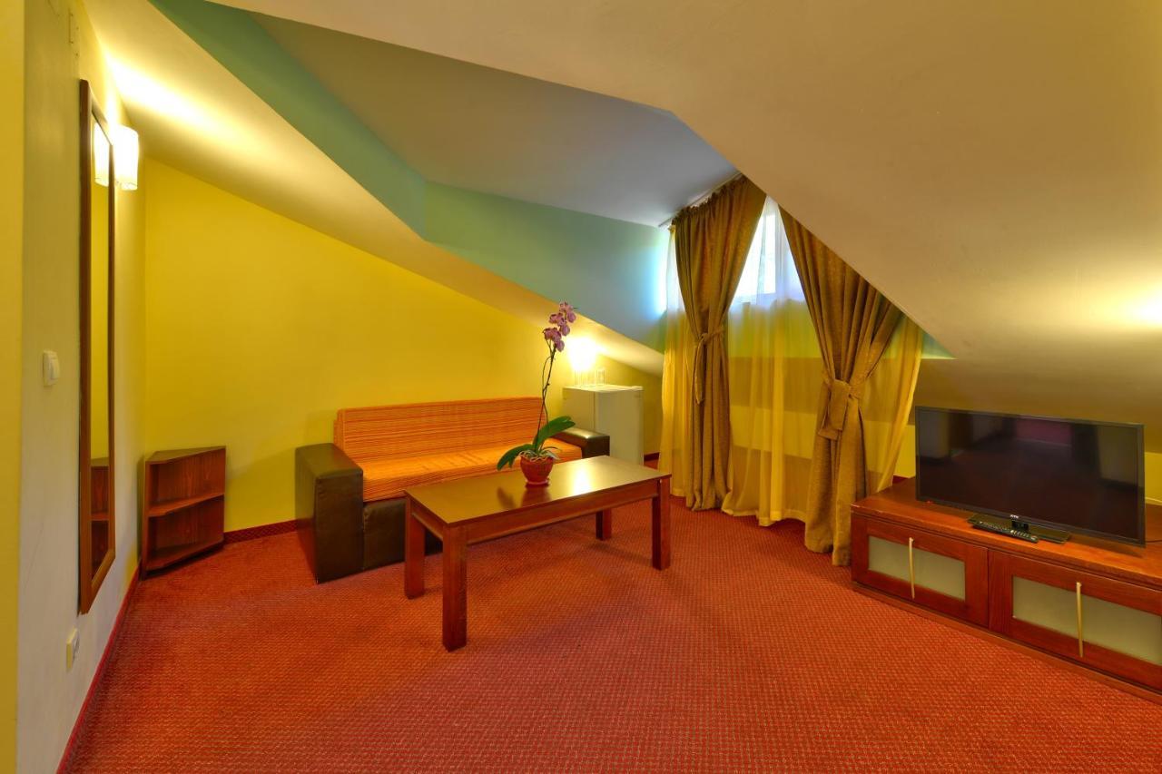 Balkan Hotel Csiflik Kültér fotó